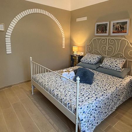 Casa Vacanze La Donna Di Cuori 볼테라 외부 사진